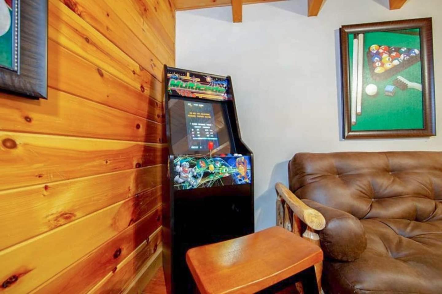 Pigeonforge Cabin Game Roomdog Friendlyhot Tub Pigeon Forge Extérieur photo