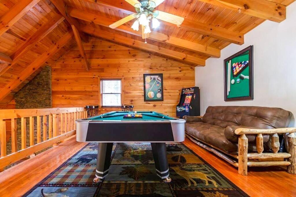 Pigeonforge Cabin Game Roomdog Friendlyhot Tub Pigeon Forge Extérieur photo