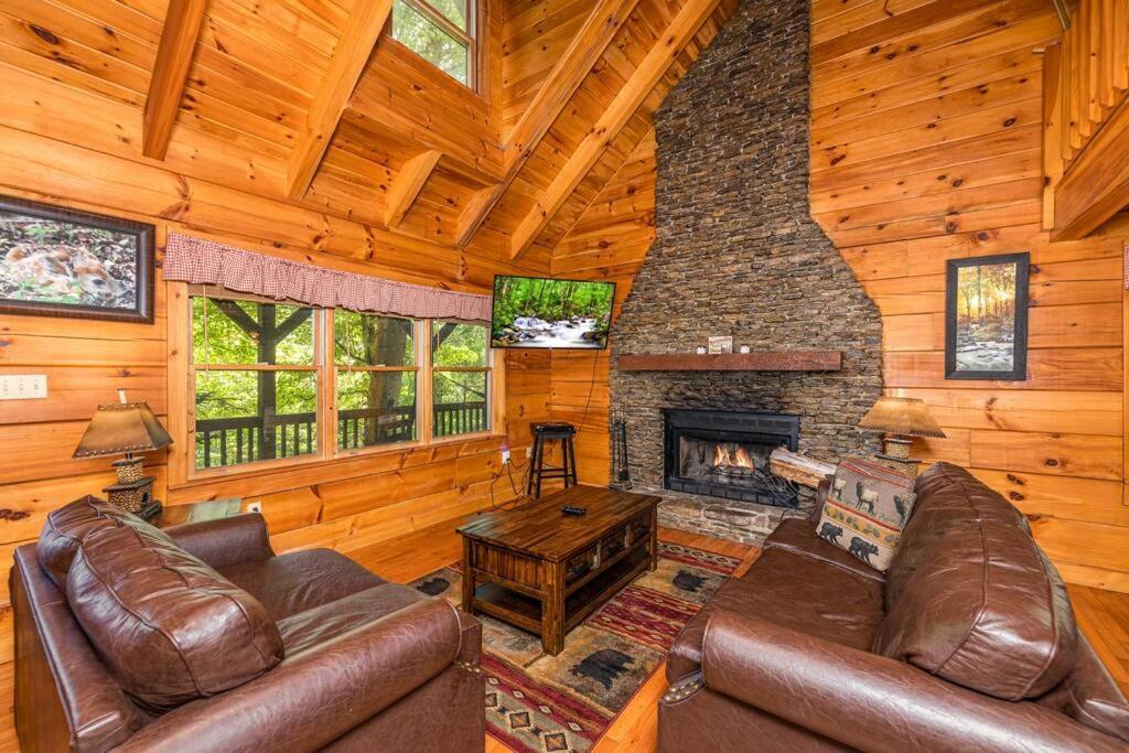 Pigeonforge Cabin Game Roomdog Friendlyhot Tub Pigeon Forge Extérieur photo